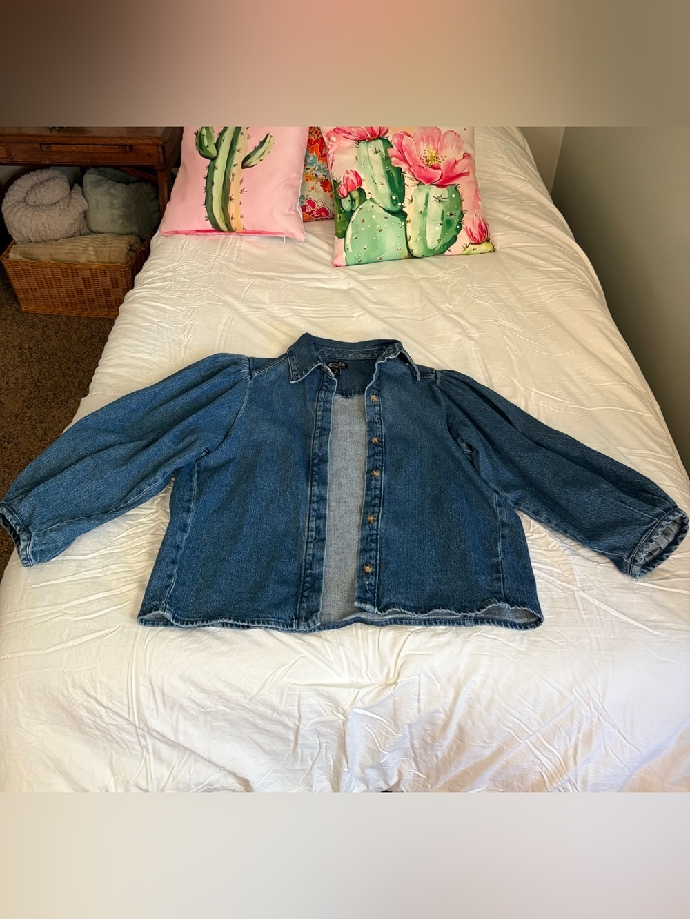 Puffy Sleeve size S Scoop Denim Button-Front Jacket, chic, stylish, trendy